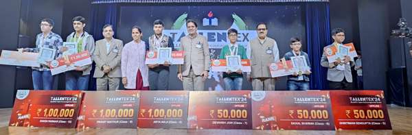  Indian badminton star Padma Shri Saina Nehwal motivates students